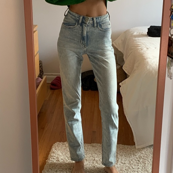 Hollister denim jeans. - Picture 2 of 4